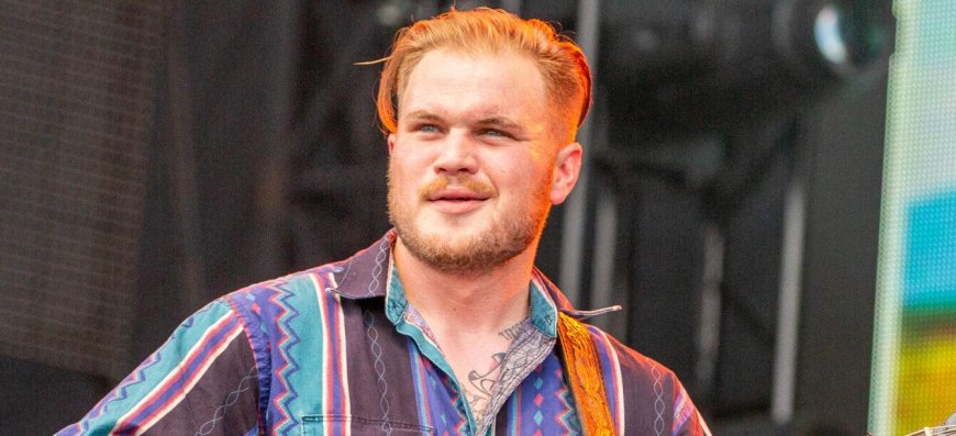 Country Singer Zach Bryan Unleashes Fiery Lyrics Against ICE, Law Enforcement, And America In New Song