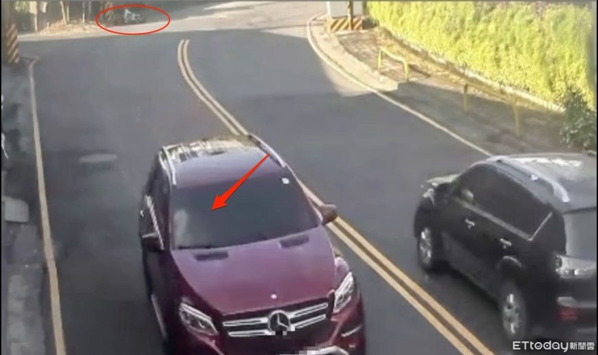 黃子佼開賓士涉肇逃！堅稱沒感覺撞到…疑副駕回頭看畫面曝