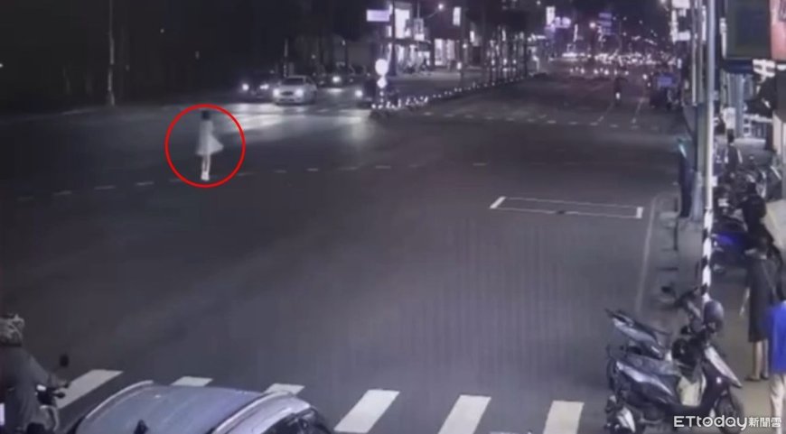 高雄「高挑白衣女」路中間拉裙曼妙跳舞　路人嚇壞急報警