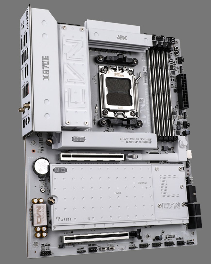 七彩虹 CVN X870E ARK FROZEN V14 主板上线,提供 5 个 M.2