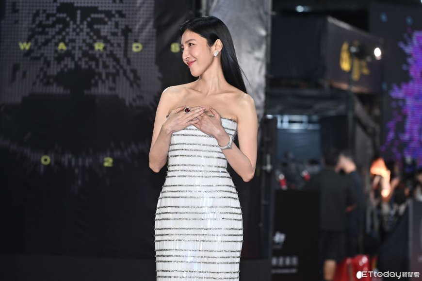 金鐘獎／楊謹華平口「緊貼S曲線」！　 真實身材全看光