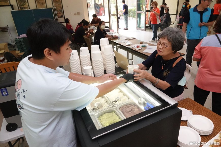 台南愛心慈善會成立43週年　發放22萬元助學金傳遞愛心火種