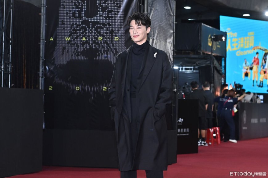 金鐘獎／準影帝紅毯後台拉褲頭！宋偉恩大方秀「紅色內褲」害羞了