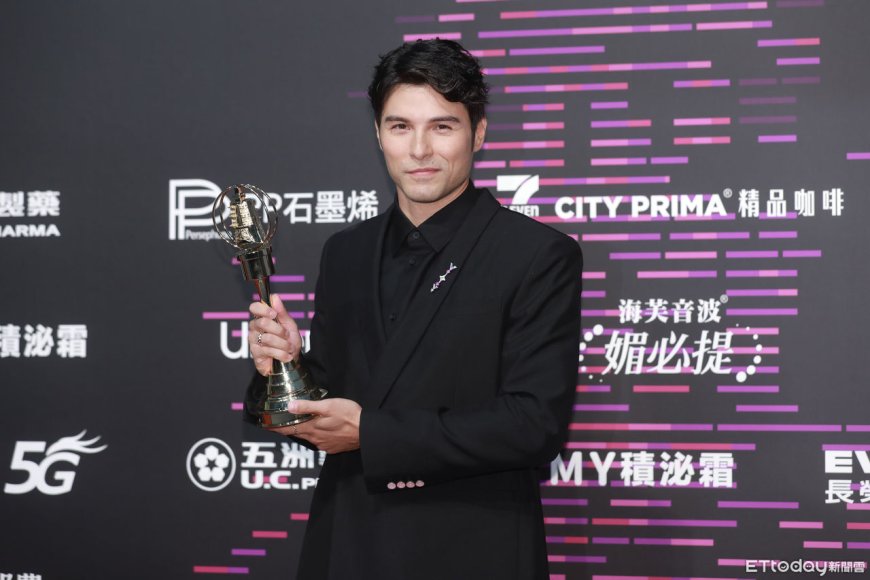 金鐘時尚／網友票選鳳小岳紅毯最帥！LV西裝「一亮點」超會穿　阿Ken也上榜