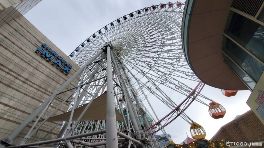 快訊／北市美麗華摩天輪故障！　30人受困車廂逾40分鐘