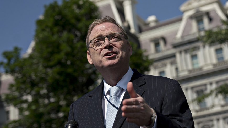 Hassett says Democrats have 'no plan' as SNAP benefits for 42M Americans hang in balance during shutdown