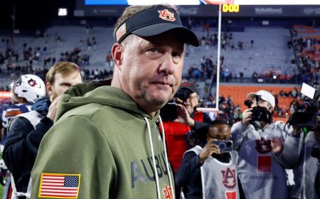 Auburn fires Hugh Freeze following Kentucky loss and fan backlash on the plains: sources