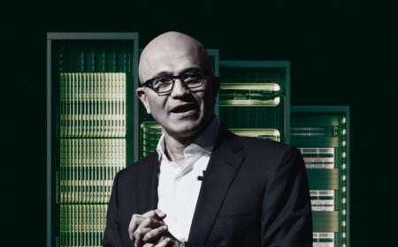 微软 CEO 纳德拉：电力短缺成 AI 算力扩张新瓶颈，大量芯片闲置在仓库里