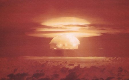 美国宣布重启核试验引多方质疑