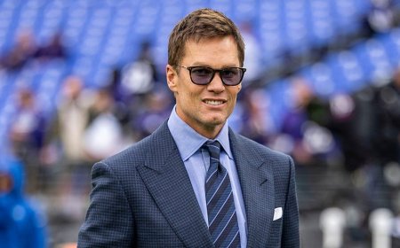 Tom Brady reveals his beloved dog is a clone of his late pet, Lua