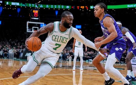 Celtics' Jaylen Brown slams NBA officials after apparent missed call in loss to Jazz: 'Cost us the game'