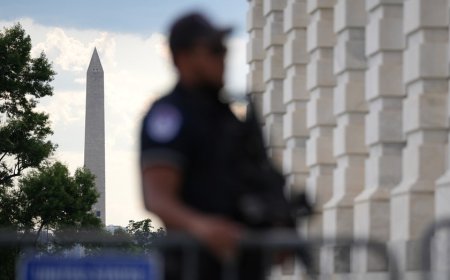 Man accused of threatening to kill member of Congress arrested steps from Senate building