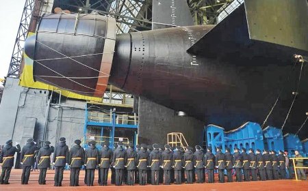 俄最新核潜艇下水，可搭载“末日鱼雷”