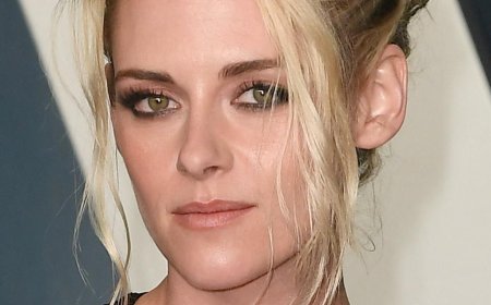 Kristen Stewart Slams Hollywood’s 'Boys Club' In Fiery New Speech
