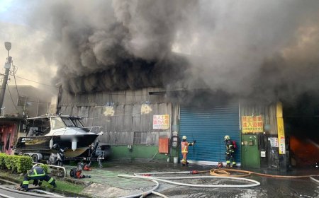 快訊／樹林鐵皮工廠起火濃煙狂竄　國小師生急撤離