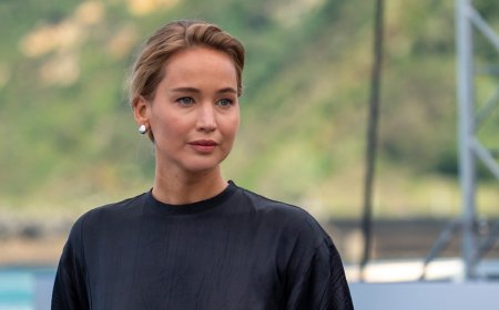 Jennifer Lawrence relives mid-air plane horror that nearly killed her: 'The pilots were crying'