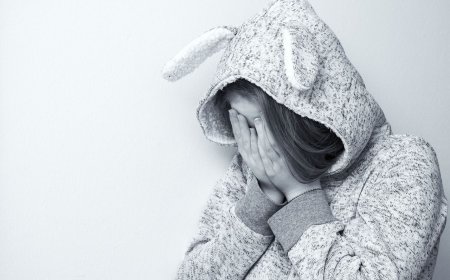 只穿內褲衝出求救！13歲少女遭男網友性侵　母姊目擊嚇壞