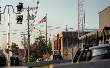 Judge who ordered release of 600 Chicago illegal immigrants slammed by DHS as activist putting lives at risk