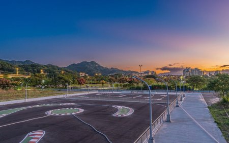 新北「山佳河濱公園」新亮點　棒壘球場、賽車場升級啟用