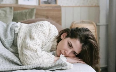 明明很累卻睡不著？大腦雜訊太多是主因　練習5件事讓入睡更容易