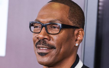 Eddie Murphy Reveals Shocking Sex Offer From Hollywood Actor
