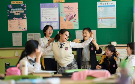 Pingyao, Warsaw Winner ‘The World of Love’ Makes a Mark at Korean Box Office, Earns Industry Acclaim