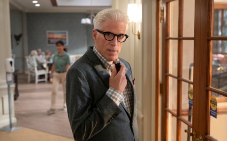 Ted Danson's 'A Man on the Inside' Calls Sydney Sweeney '$40 Million Hot'