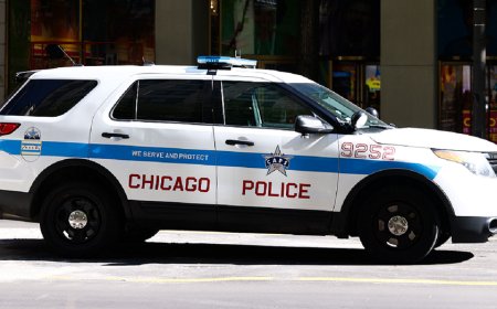 Multiple Chicago police officers attacked in downtown violence in which several victims were shot