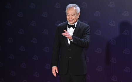 金馬獎／李安登紅毯被攝影機嚇一跳！　親切打招呼：回台都有收穫