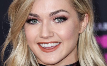 'DWTS' Alum Lindsay Arnold Drops Beautiful Pregnancy Reveal