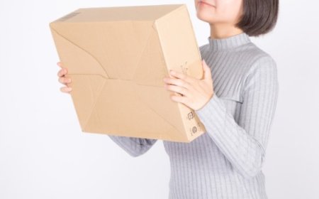 超商店員偷拆胸罩包裹「猛衝自拍到射」洗好放回去　她拆貨崩潰