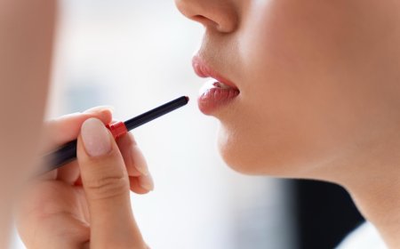 又有新化妝品中蘇丹紅！再增面膜等2項違規品　食藥署重罰進口商500萬