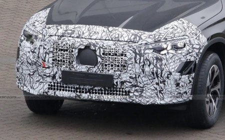 2027 款奔驰燃油版 GLC SUV 改款曝光，换装巨型格栅