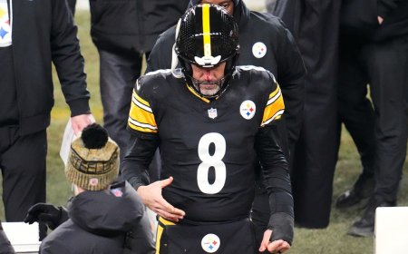 Steelers' Aaron Rodgers bloodied after taking huge hit from Bills defender