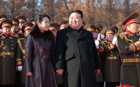 金正恩承诺为朝鲜空军配备“战略资产”