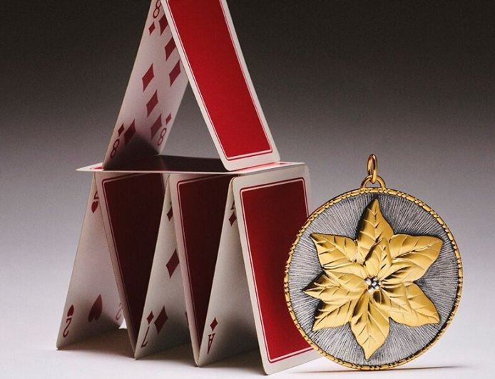 GD珠寶愛牌聖誕擺飾吸睛　優雅杯盤萬元入手