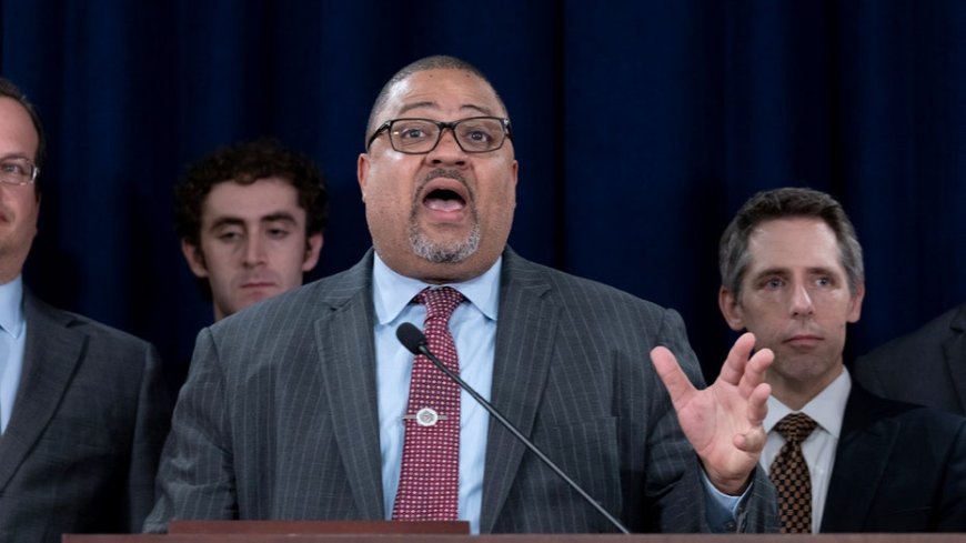 Revolving door of blue city repeat offenders keep being released as DA spent time prosecuting Trump