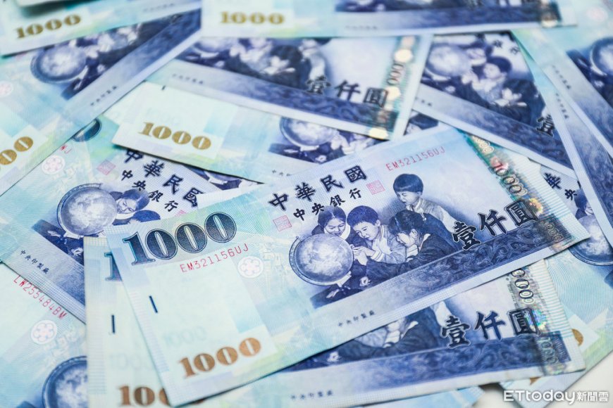 普發1萬今開跑！首波身分證尾數「0、1」先登記　最快11日錢入袋