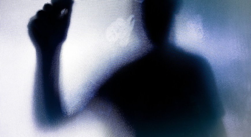 疑分產不均竟駕車撞姊夫！再點瓦斯燒屋持刀砍人　狠男判9年半