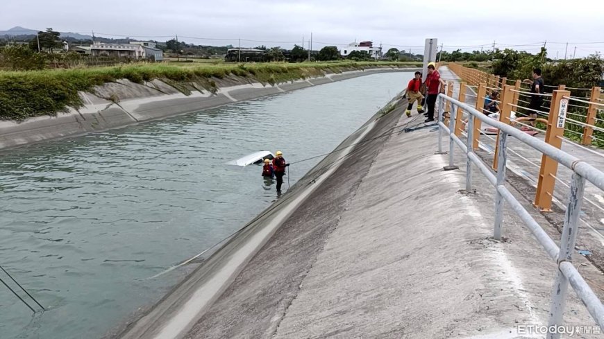 快訊／嘉南大圳驚見車輛漂浮　車內男子被救出已死亡