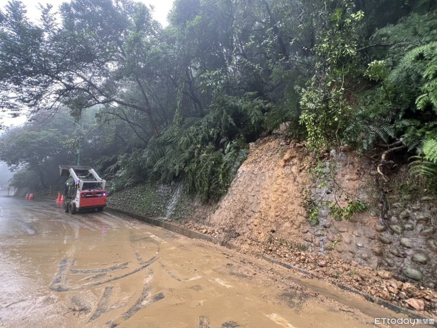 快訊／鳳凰來襲！陽金公路8.8k「邊坡坍滑」樹倒　緊急排除狀況