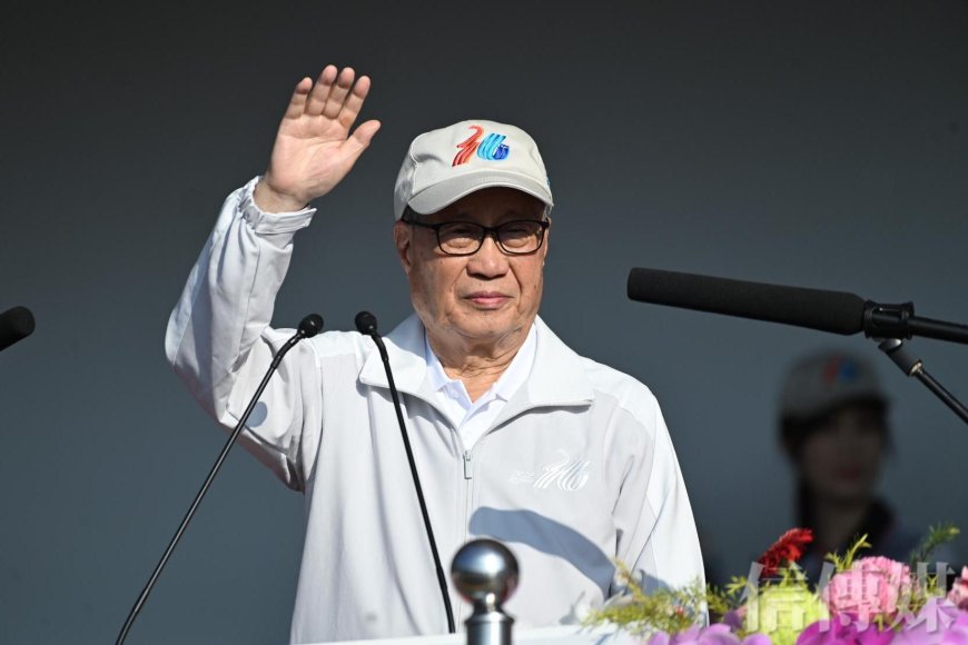 玻纖布、記憶體、載板三頭馬車衝刺　南亞盤中亮燈漲停