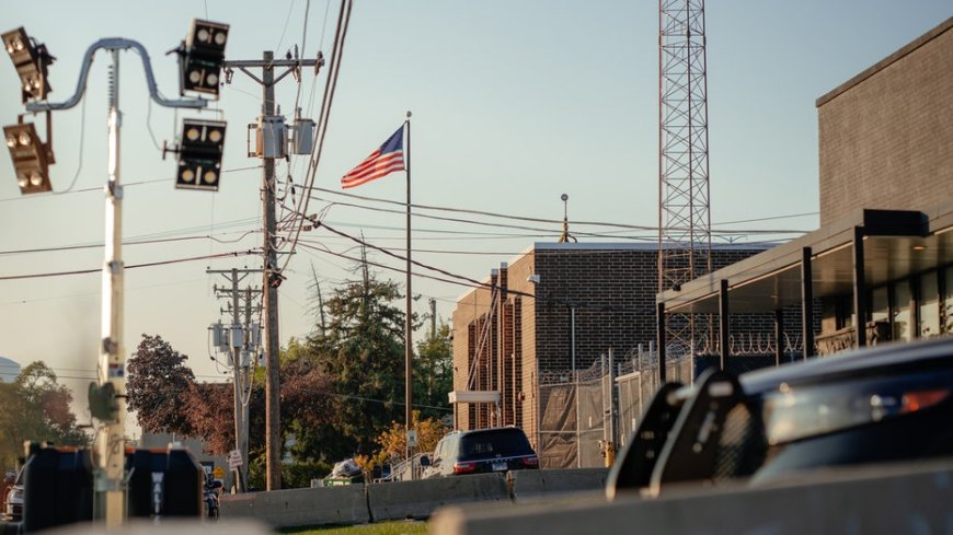 Judge who ordered release of 600 Chicago illegal immigrants slammed by DHS as activist putting lives at risk