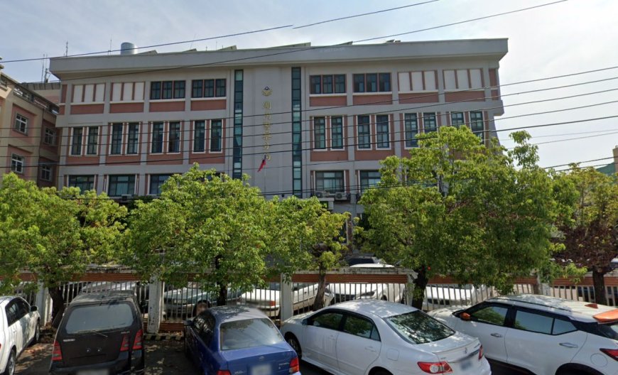 快訊／高雄透天厝傳巨響！32歲女墜路中亡　父驚見慘劇心碎痛哭