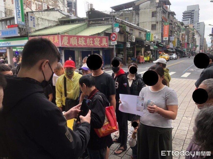 龍山寺旁普發千元真相曝！騙個資爽玩柏青哥　警打臉做公益拘2男