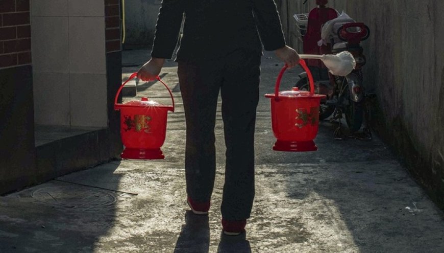 啃下最后6493户“硬骨头”，上海告别“拎马桶”时代