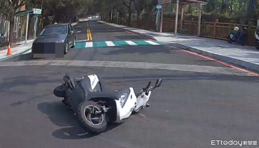 南華大學前車禍！　20歲騎士躺地痛曝「汽車直接右轉」：我煞不住