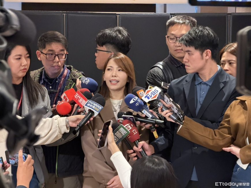 藍白主席會談明登場　柯文哲告訴黃國昌注意「這兩點」