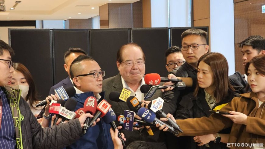 鄭麗文、黃國昌明公開會談　李乾龍：記取2024教訓