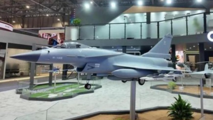 迪拜航展“中国力量”组团参展 歼-10CE模型成热门打卡点